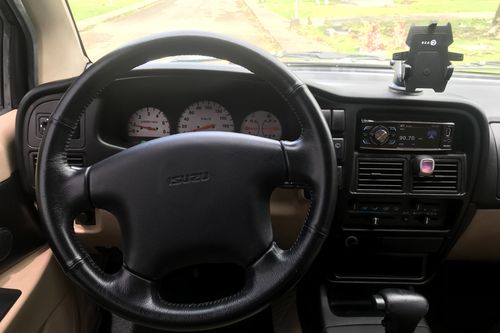 Used 2014 Isuzu Crosswind Sportivo AT