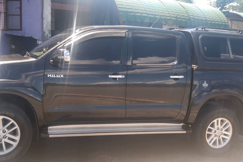 Second hand 2013 Toyota Hilux 2.4 G DSL 4x2 M/T 