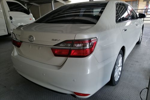 Used 2016 Toyota Camry 2.5 V