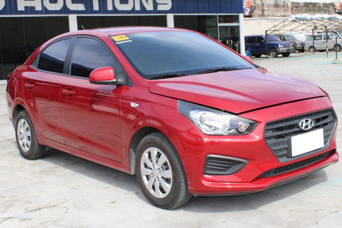 Old 2020 Hyundai Reina GL 4AT