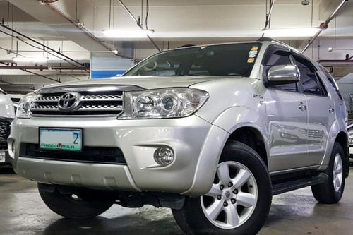 Old 2010 Toyota Fortuner 2.7 G AT