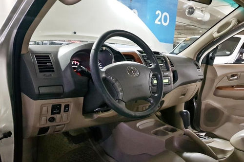 Used 2010 Toyota Fortuner 2.7 G AT
