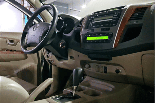 Used 2010 Toyota Fortuner 2.7 G AT