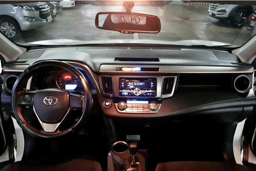 Used 2014 Toyota RAV 4 2.5L AT