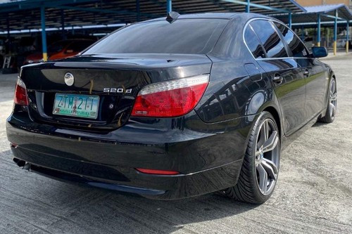 Second hand 2009 BMW 5 Series Sedan 520d 
