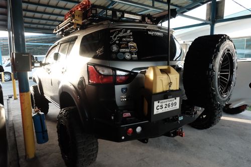 Old 2017 Isuzu mu-X 3.0 LS-A 4x2 AT