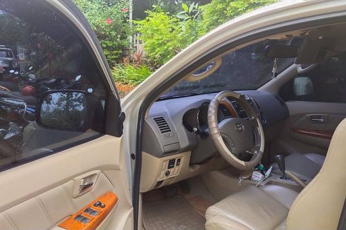 Used 2010 Toyota Fortuner 2.4 G Diesel 4x2 AT