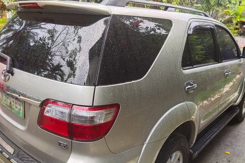 Used 2010 Toyota Fortuner 2.4 G Diesel 4x2 AT