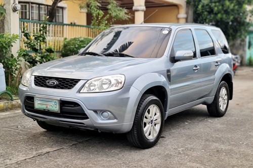 2nd Hand 2011 Ford Escape 2.3L XLS AT