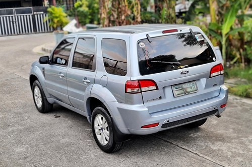 Second hand 2011 Ford Escape 2.3L XLS AT 