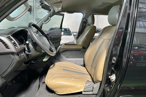 Used 2007 Toyota Hiace 2.5 GL Grandia MT