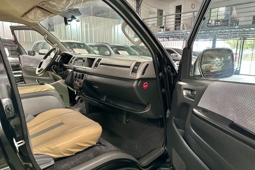 Used 2007 Toyota Hiace 2.5 GL Grandia MT