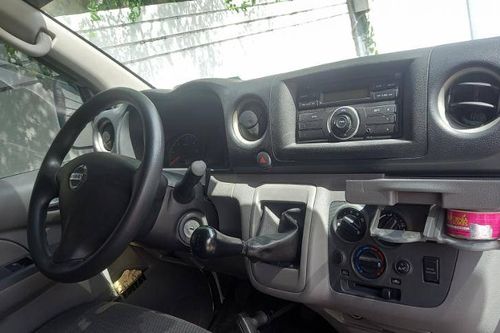 Old 2020 Nissan NV350 Urvan Standard 15-Seater
