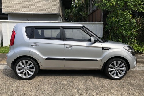 Second hand 2012 Kia Soul LX 1.6 L AT 