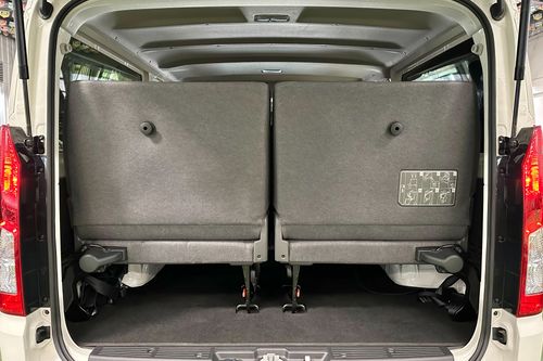 Used 2020 Toyota Hiace Commuter Deluxe