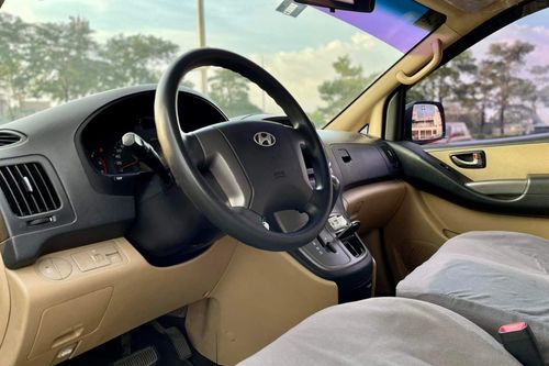 Used 2017 Hyundai Grand Starex 2.5 CRDi GLS 5AT (Dsl) 10 Seater
