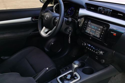 Old 2020 Toyota Hilux 2.4 G DSL 4x2 A/T