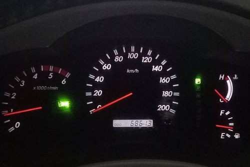 Used 2011 Toyota Innova 2.8 V Diesel AT