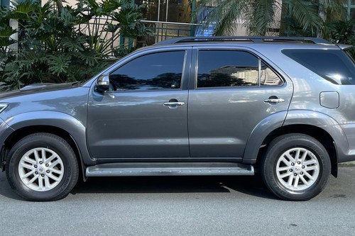 Second hand 2012 Toyota Fortuner 2.4 G Diesel 4x2 AT 