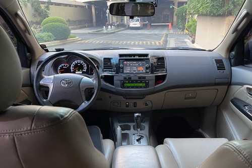 Old 2012 Toyota Fortuner 2.4 G Diesel 4x2 AT