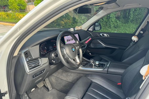 Old 2020 BMW X5 xDrive30d