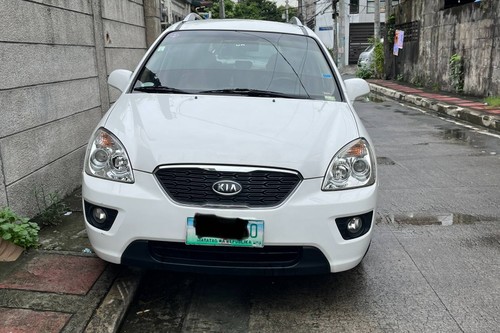 Old 2011 Kia Carens EX Diesel