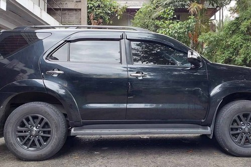 2nd Hand 2015 Toyota Fortuner 2.4 G Diesel 4x2 MT