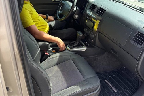 Old 2008 Hummer H3 3.7L