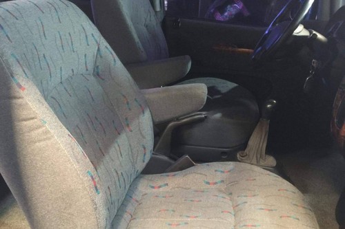 Second hand 2000 Hyundai Grand Starex 2.5 CRDi GLS 5AT (Dsl-Swivel) 