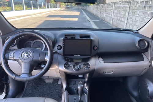 2nd Hand 2008 Toyota RAV 4 2.0L 4x4 AT