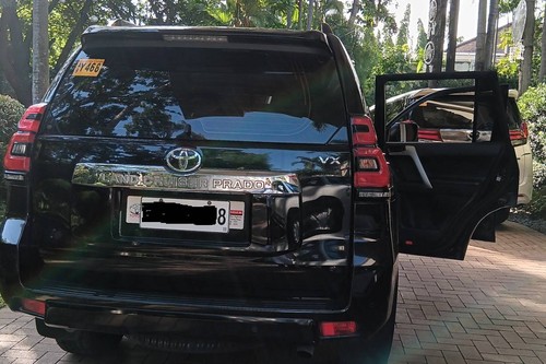 Second hand 2019 Toyota Land Cruiser Prado 4.0L VX AT 