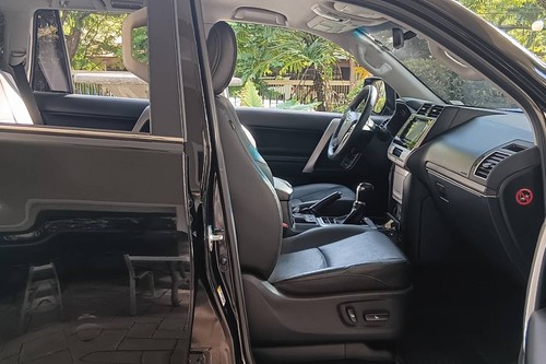 Second hand 2019 Toyota Land Cruiser Prado 4.0L VX AT 