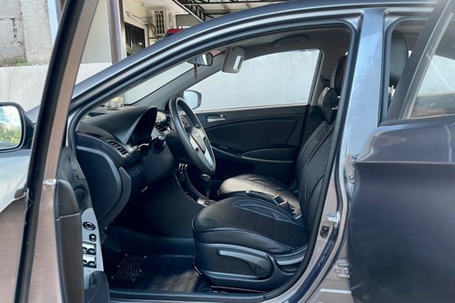 Second hand 2017 Hyundai Accent 1.4 GL 6AT w/o Airbags 