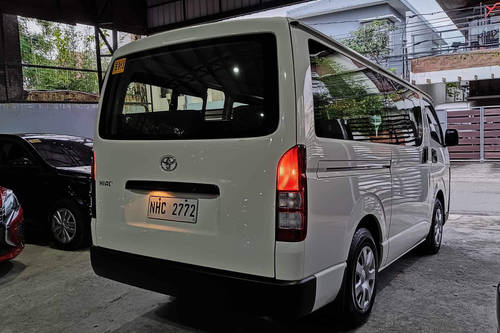 2nd Hand 2023 Toyota Hiace 3.0L Commuter MT