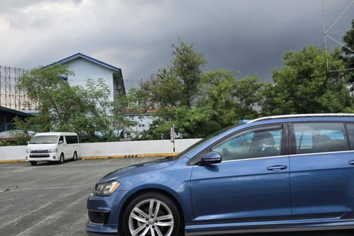 Second hand 2017 Volkswagen Golf GTS 2.0 TDI DSG Business Edition 