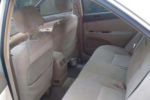 Old 2004 Toyota Camry 2.4L G