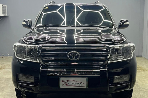 Second hand 2012 Toyota Land Cruiser 200 4.5L GX.R AT 