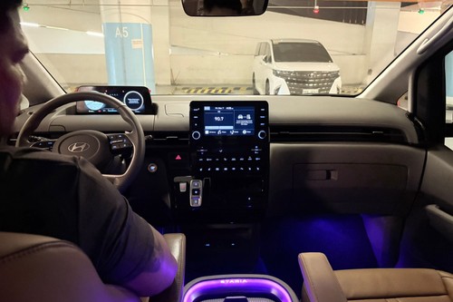 Used 2025 Hyundai Staria 2.2 CRDi Premium+ 8AT AWD 7-seater