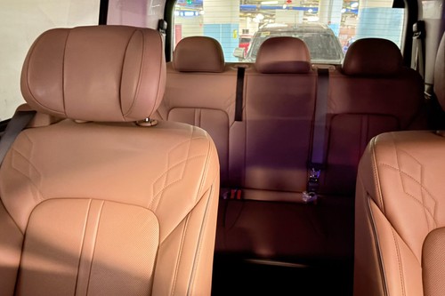 Old 2025 Hyundai Staria 2.2 CRDi Premium+ 8AT AWD 7-seater