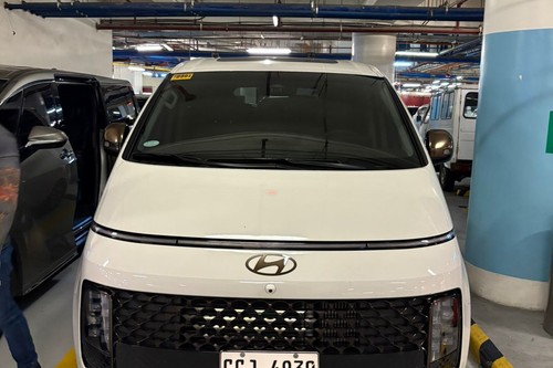 Used 2025 Hyundai Staria