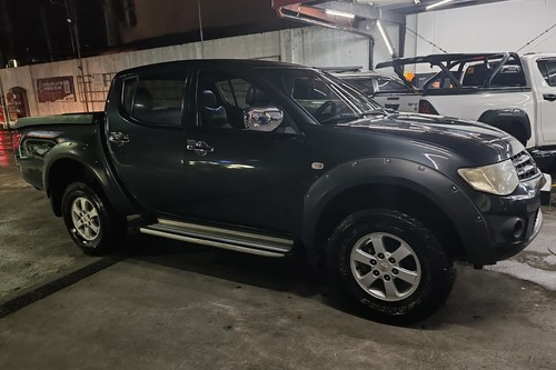 2025 Mitsubishi Strada