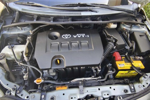 Second hand 2013 Toyota Corolla Altis 1.6 G AT 