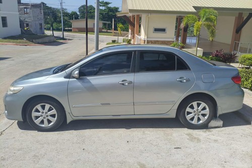 Used 2013 Toyota Corolla Altis