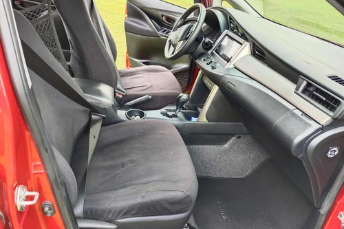 Old 2023 Toyota Innova 2.0L E AT