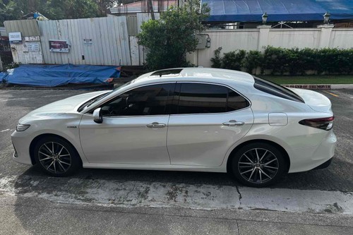 2nd Hand 2023 Toyota Camry 2.5L Hybrid