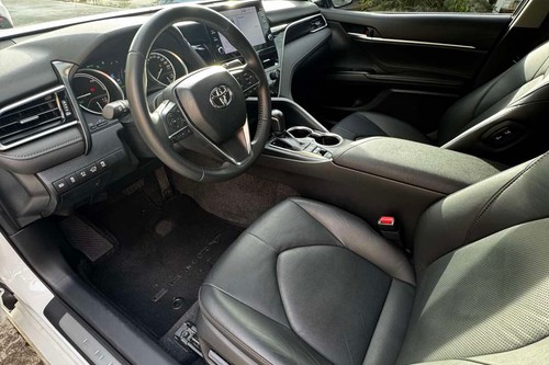 Used 2023 Toyota Camry 2.5L Hybrid