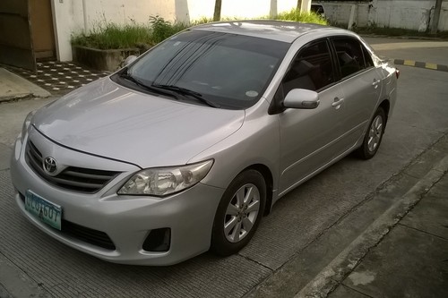 2013 Toyota Corolla Altis
