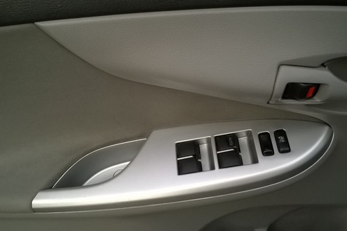 Used 2013 Toyota Corolla Altis 1.6 E MT