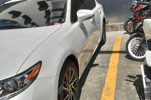 Second hand 2017 Lexus ES 350 