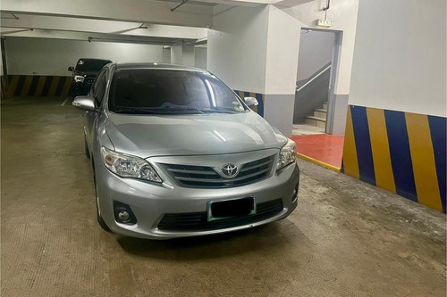 Used 2012 Toyota Corolla Altis